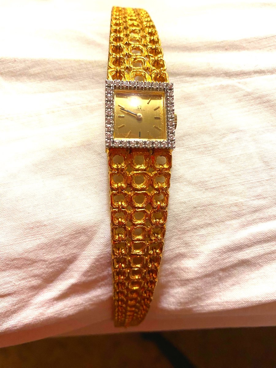 Très Belle Montre En Or Bracelet à Maillons Rigides Oméga mécanique  Cadran Carré Diamanté, 70-photo-2