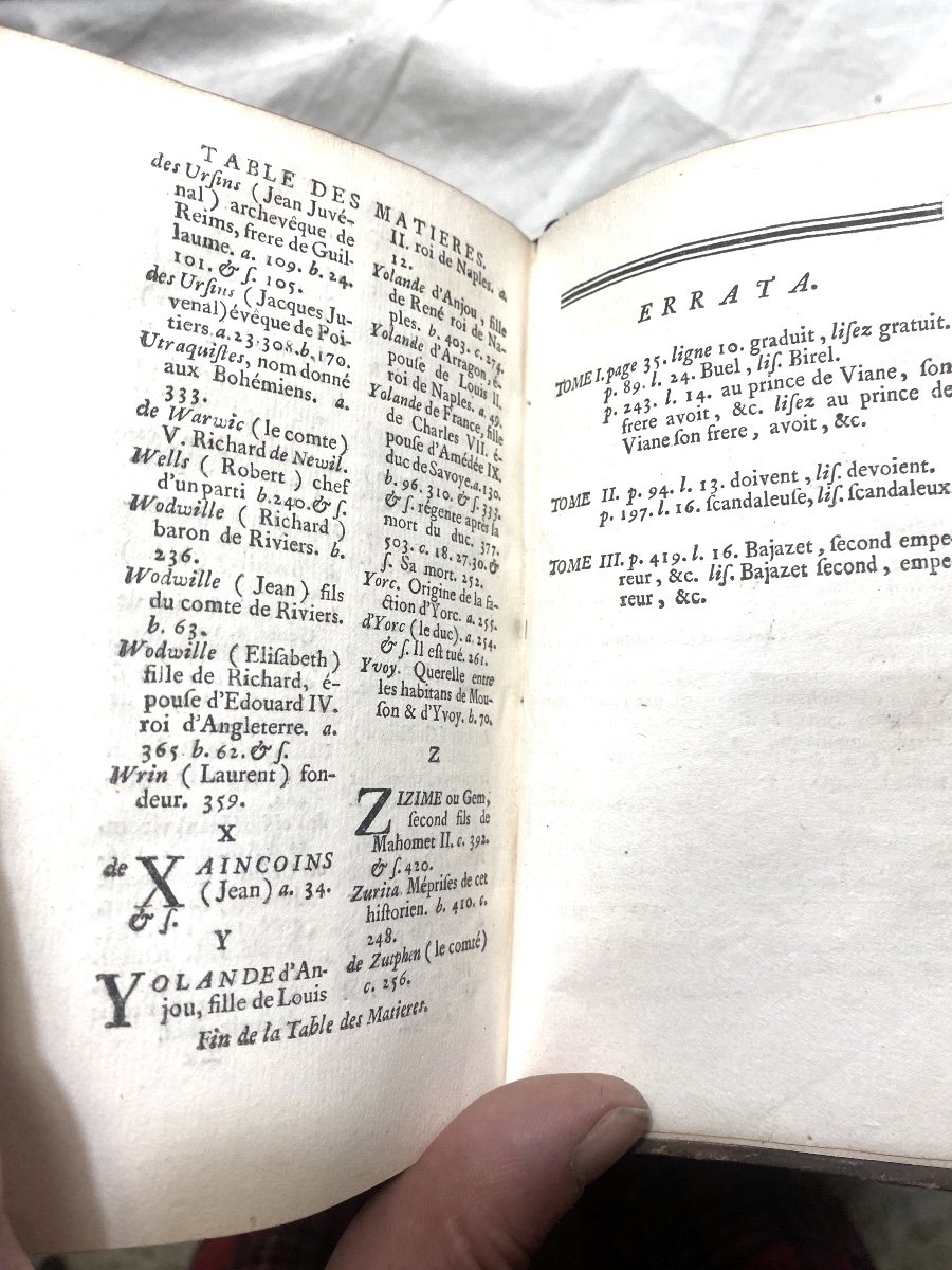 Belle "histoire De Louis XI" En 3vol. In 12, Aux Armes Sur Les Plats Par M. Duclos . Paris 1745-photo-6