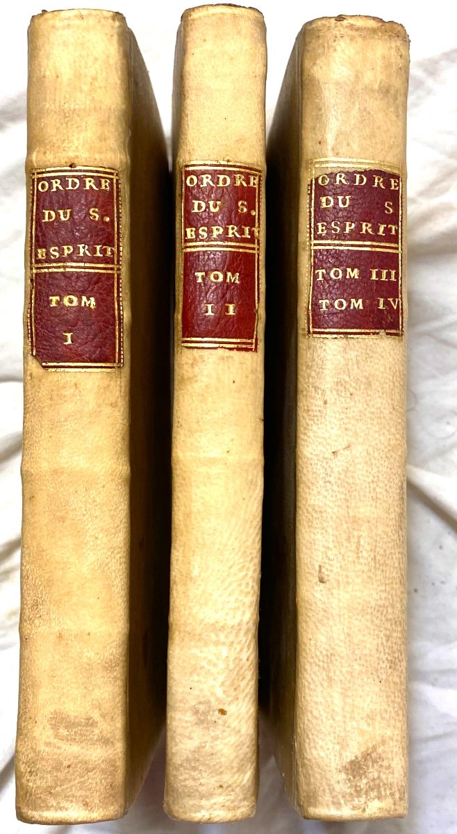 Trois Beaux Volumes In 12 En Velin Blanc :histoire De l'Ordre Du Saint Esprit , Saintefoix 1767