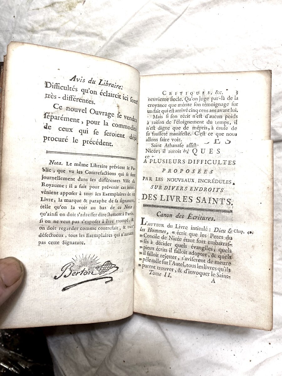 Beau Volume In 12 De 1774 Aux Armes d'Archevêque : Réponses Critiques Sur Plusieurs Difficultés-photo-3