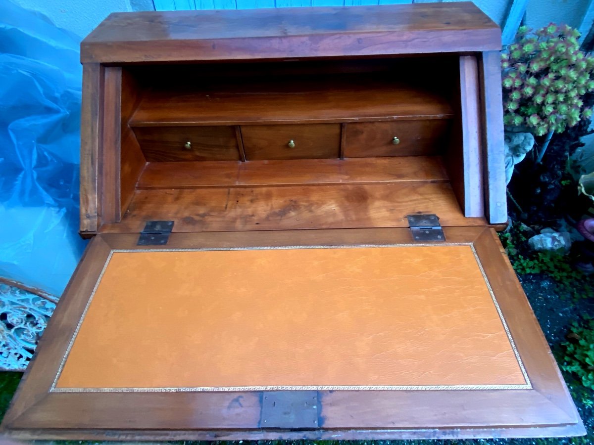 Beau Et élégant Bureau De Pente En Merisier Et Filet De Citronnier De Style Louis XVI Fin XVIII-photo-3