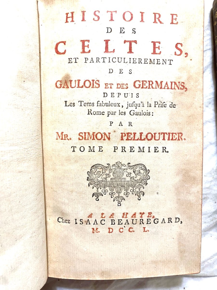  Beautiful Original Edition In 2vol. In 12 "history Of The Celts..gauls & Germans Lla Haye 1750-photo-3