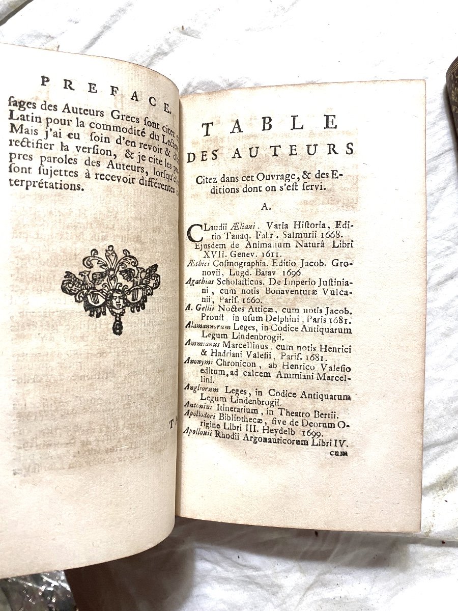  Beautiful Original Edition In 2vol. In 12 "history Of The Celts..gauls & Germans Lla Haye 1750-photo-5