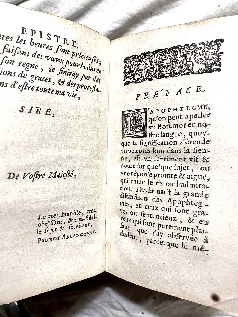 Strong Vol. In 12 With The Coat Of Arms In Paris 1664. "the Apophthegms Of The Ancients" Taken From Plutarch-photo-2