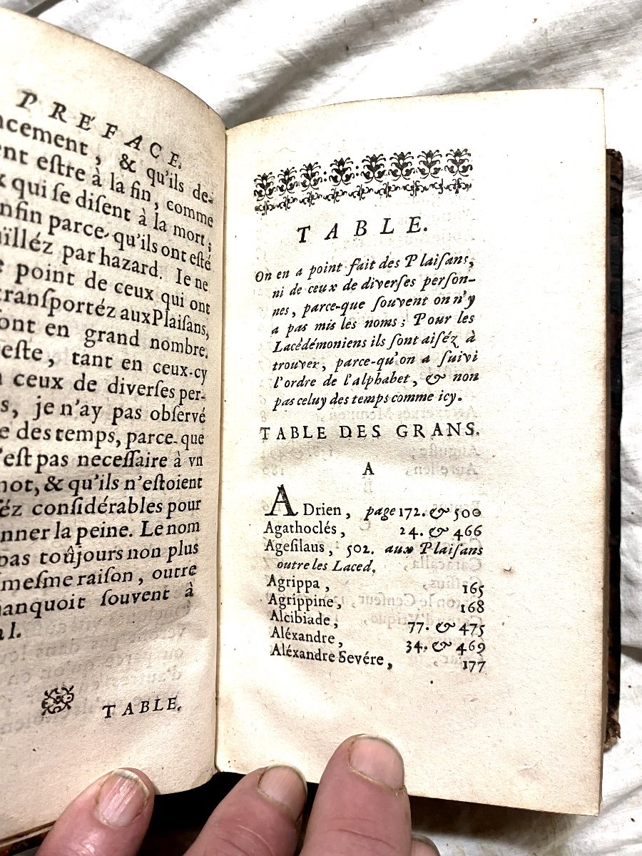 Strong Vol. In 12 With The Coat Of Arms In Paris 1664. "the Apophthegms Of The Ancients" Taken From Plutarch-photo-3