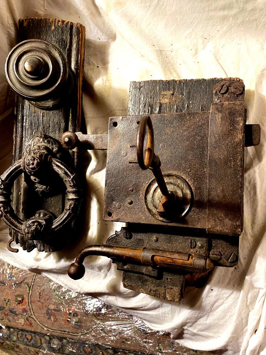 Important Door Lock And Knocker With Its Knob And Articulated Cremone Bolt 19th Century-photo-7