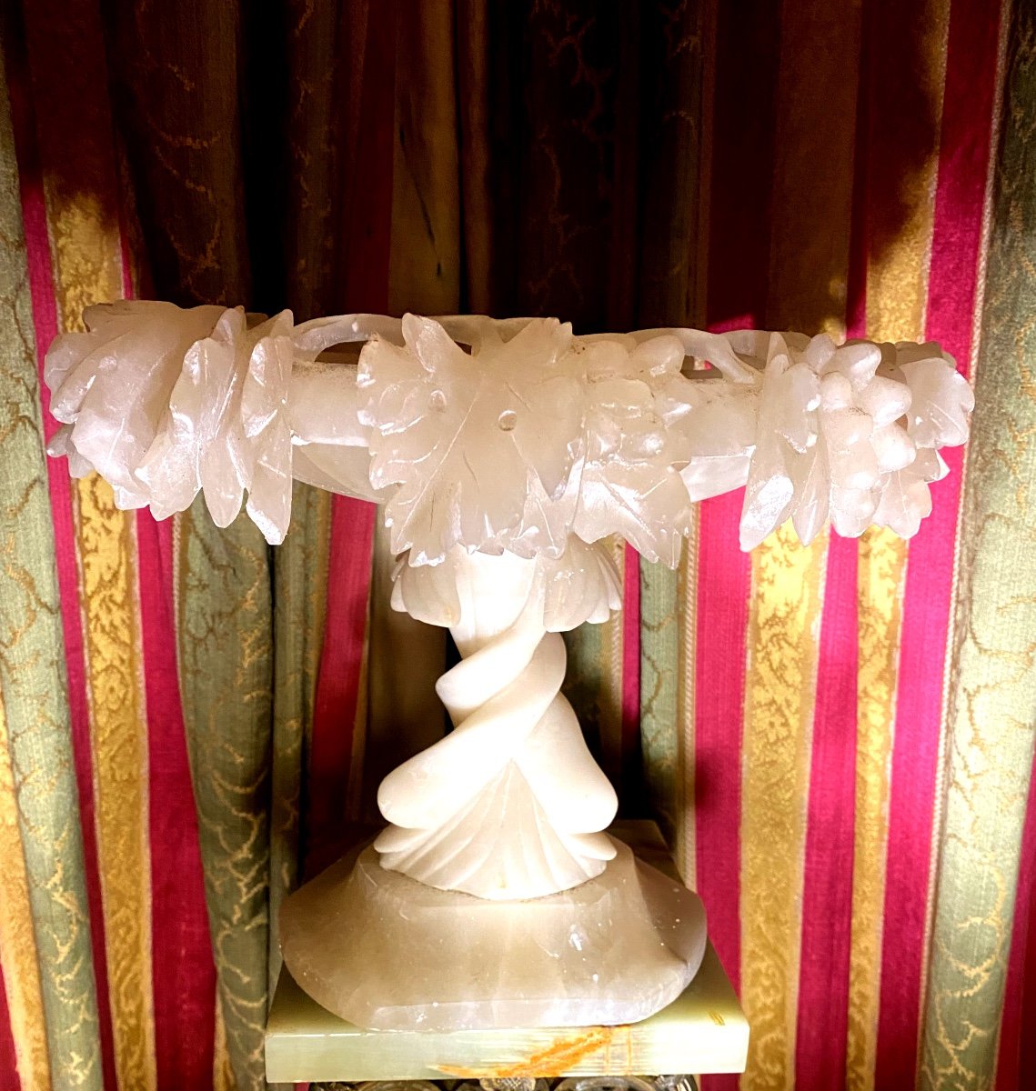  Beautiful Fruit Bowl, Italian Alabaster 19th Century, Crown Of Vine Branches And Three Dolphins