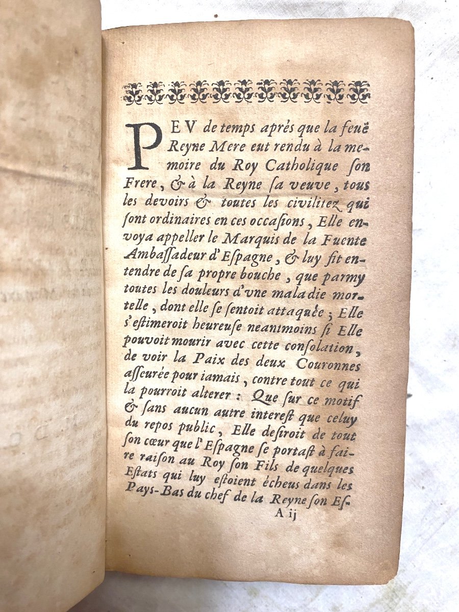 Velin In 12 De 1667 :"traité Des Droits De La Reyne Très-chrestienne Sur Divers états d'Espagne-photo-1