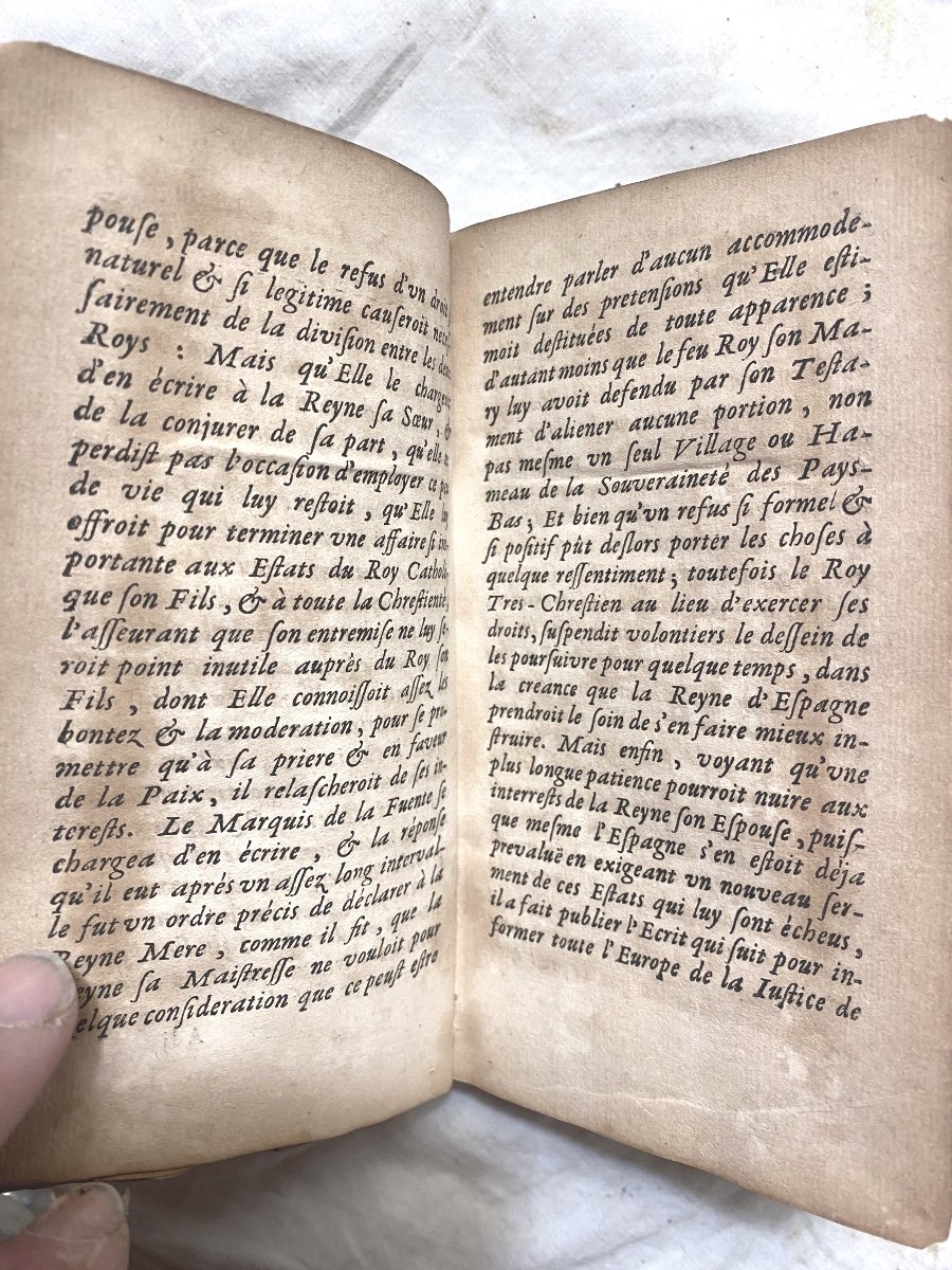 Velin In 12 De 1667 :"traité Des Droits De La Reyne Très-chrestienne Sur Divers états d'Espagne-photo-2