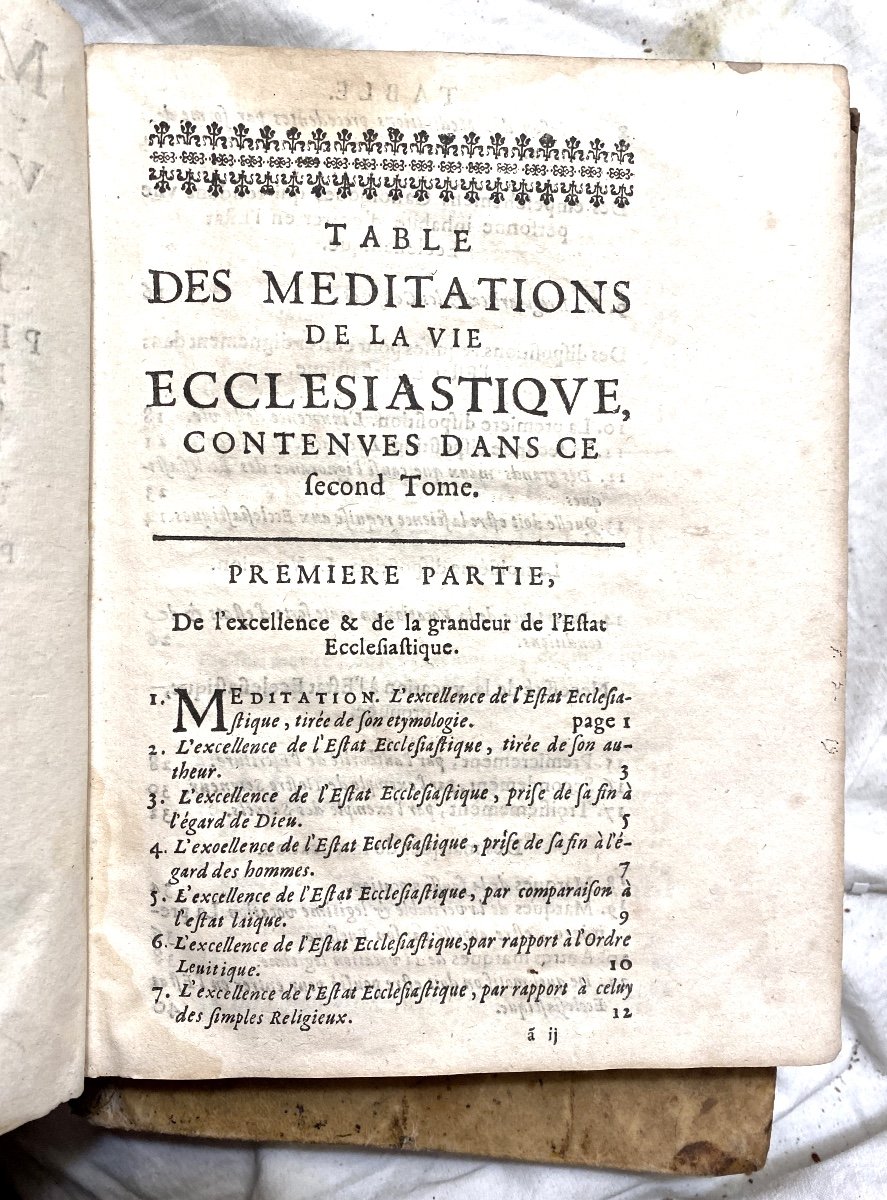 Deux Beaux Volumes De 1663 De Méditations , Régionales Du Puy En Velin  , Par Matthieu Beuvelet-photo-1