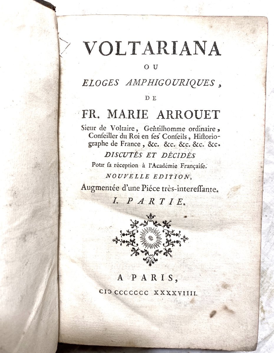 1 Volume In 8 "voltariana", Or Amphigouric Praises Of Fr. Marie Arrouet Lord Of Voltaire 18th-photo-3