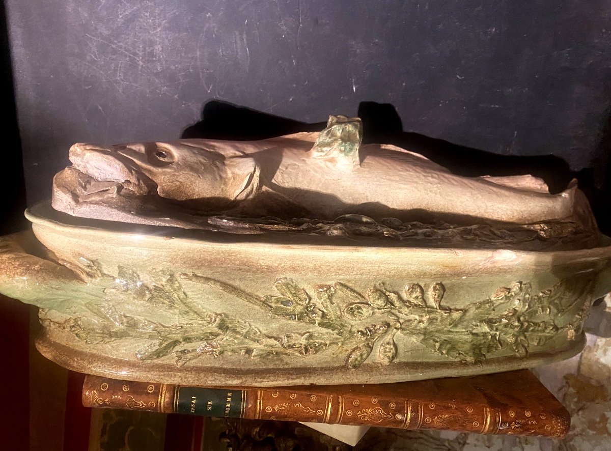 Beautiful And Large Enamelled Earthenware Pike Terrine, First Part Of The 20th Century, Richly Decorated-photo-6