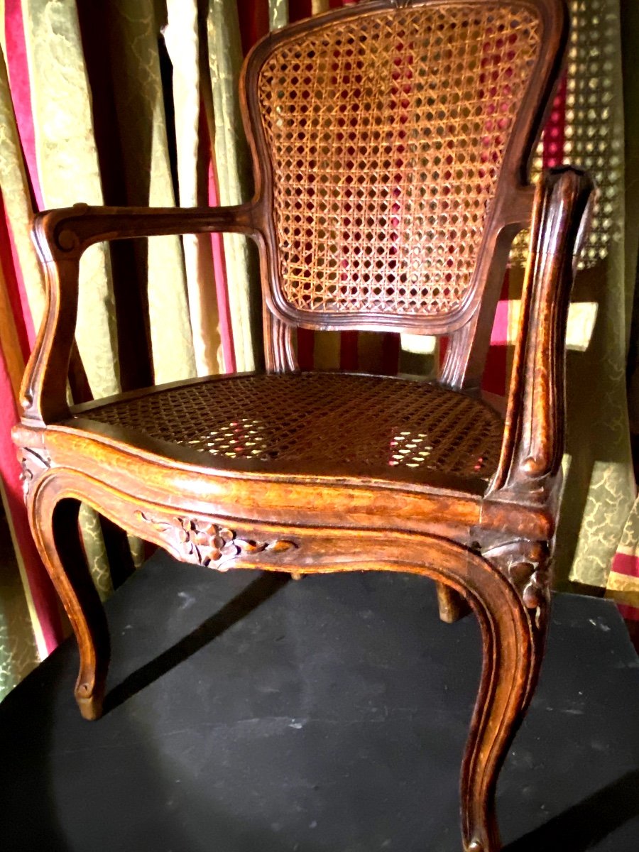 Rare, Beautiful Louis XV Child's Armchair With Large Canework In Patinated Beech And Beautiful 18th Century Sculpture-photo-3