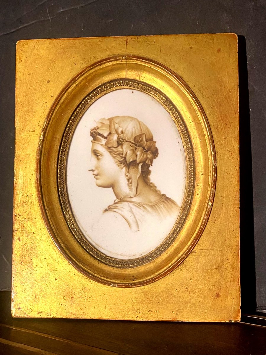 Beautiful "neo-classical" Oval Portrait Of A Woman On A Framed Porcelain Plaque Circa 1810