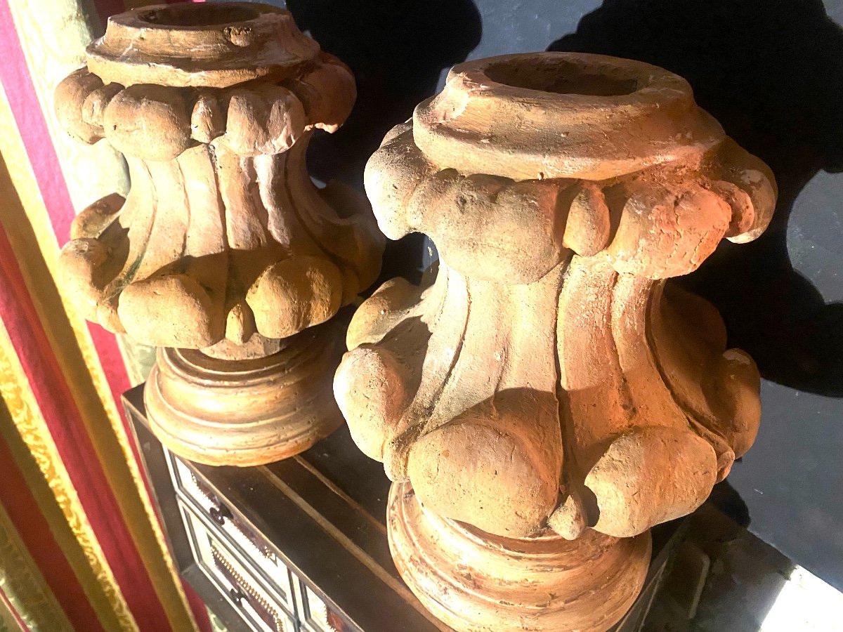 Decorative Pair Of 18th Century Elements. Castelnaudary Terracotta Plume Roof Punches-photo-3