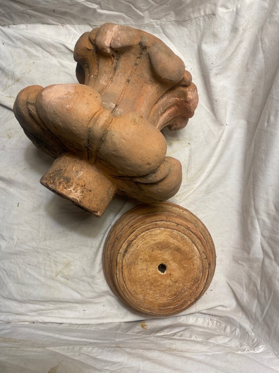 Decorative Pair Of 18th Century Elements. Castelnaudary Terracotta Plume Roof Punches-photo-4