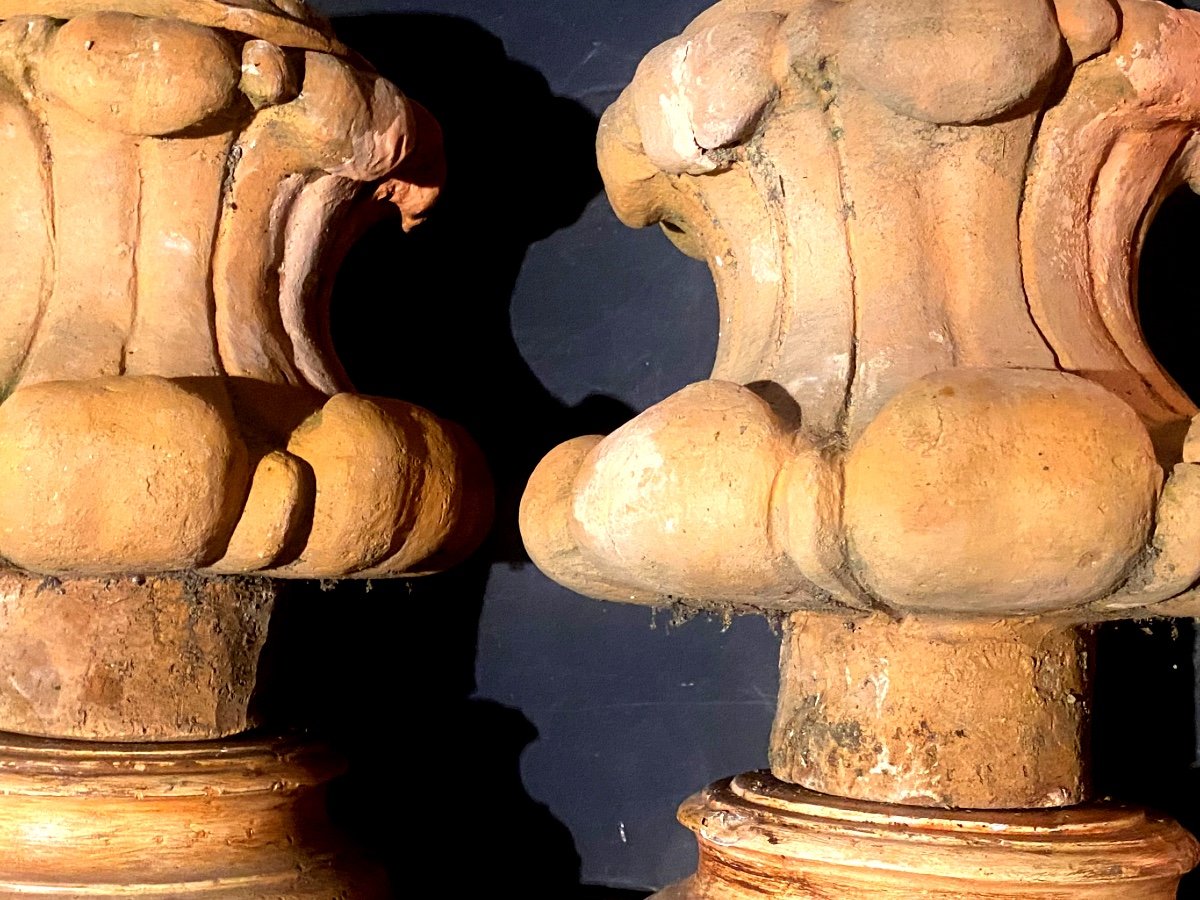 Decorative Pair Of 18th Century Elements. Castelnaudary Terracotta Plume Roof Punches-photo-6