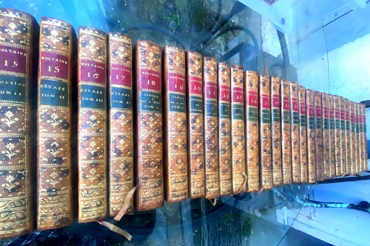 39/40: Volumes In 8 Tortoiseshell Calf "works Of Voltaire" Illustrated Edition, Called Framed. 1775-photo-4