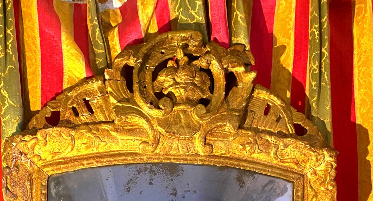 Early 18th Century Gilded Wood Mirror With Ears And Openwork Floral Arched Pediment, Tain Au Mercure-photo-8