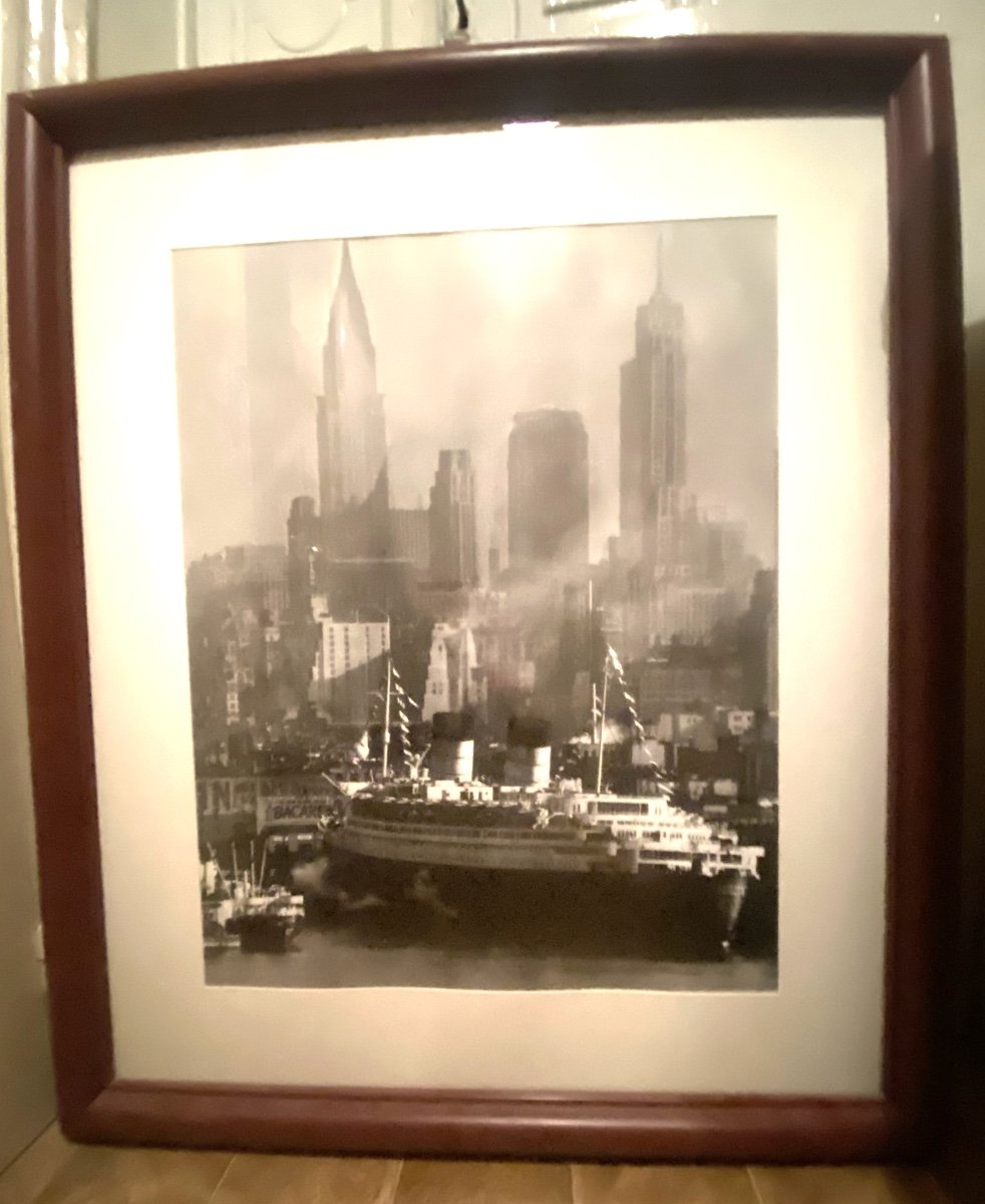 Grand Tirage Photo Agrandi Du Quenn Elisabeth Dans Le Port De New-York , Par Andréas Feininger -photo-1