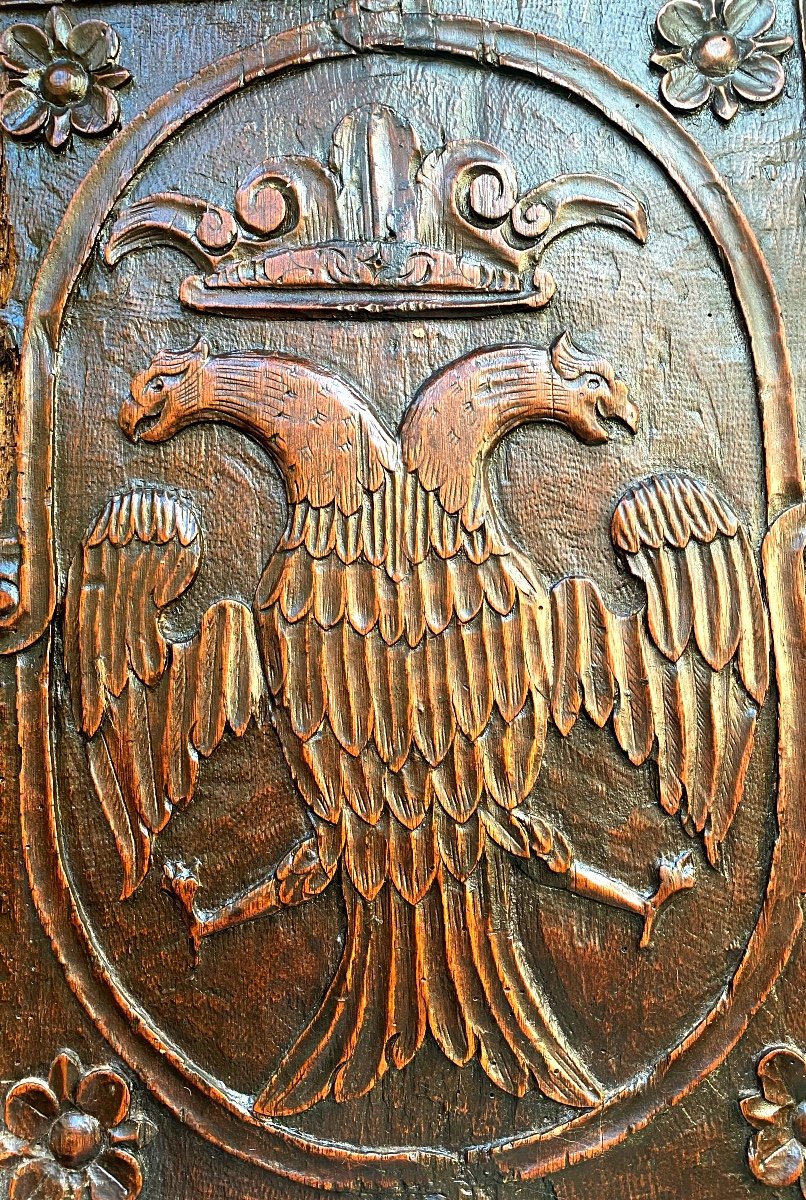 Renaissance Furniture Panel In Patinated Walnut With: Crowned "double-headed Eagle" Framed With Flowers-photo-2