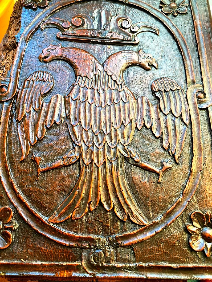 Renaissance Furniture Panel In Patinated Walnut With: Crowned "double-headed Eagle" Framed With Flowers-photo-4