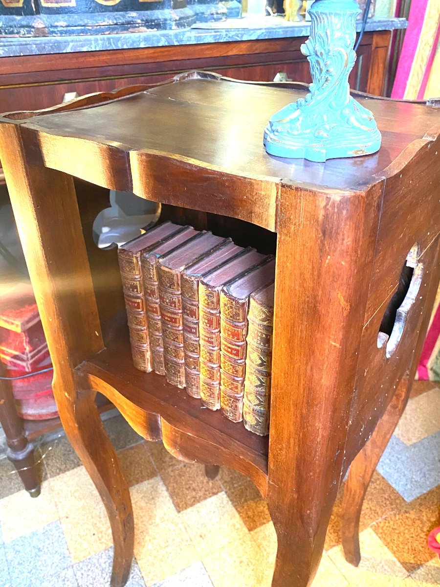 Louis XV Style Walnut Snack Table, Curved Legs, Openwork Niche, Edged Top-photo-1