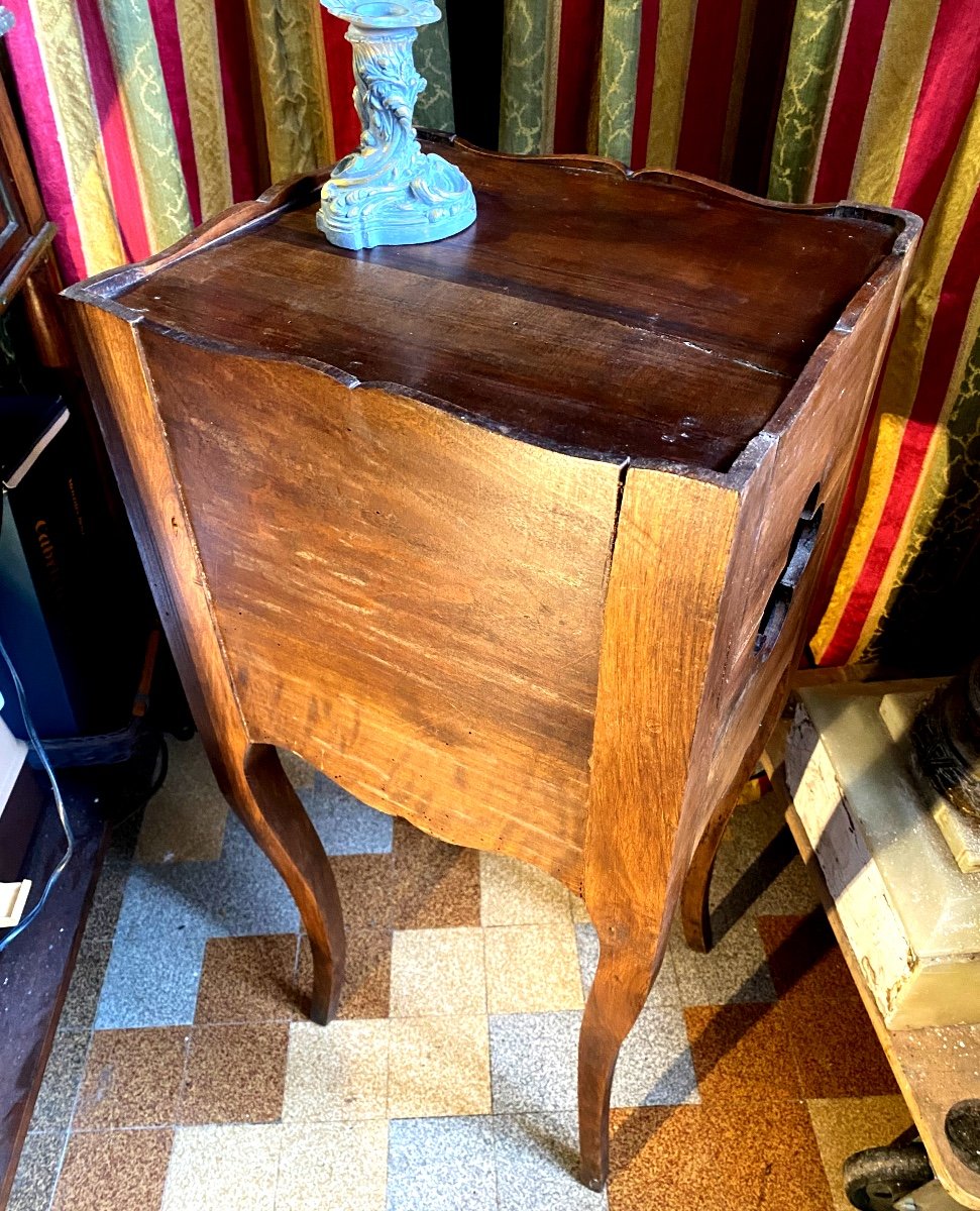 Louis XV Style Walnut Snack Table, Curved Legs, Openwork Niche, Edged Top-photo-3