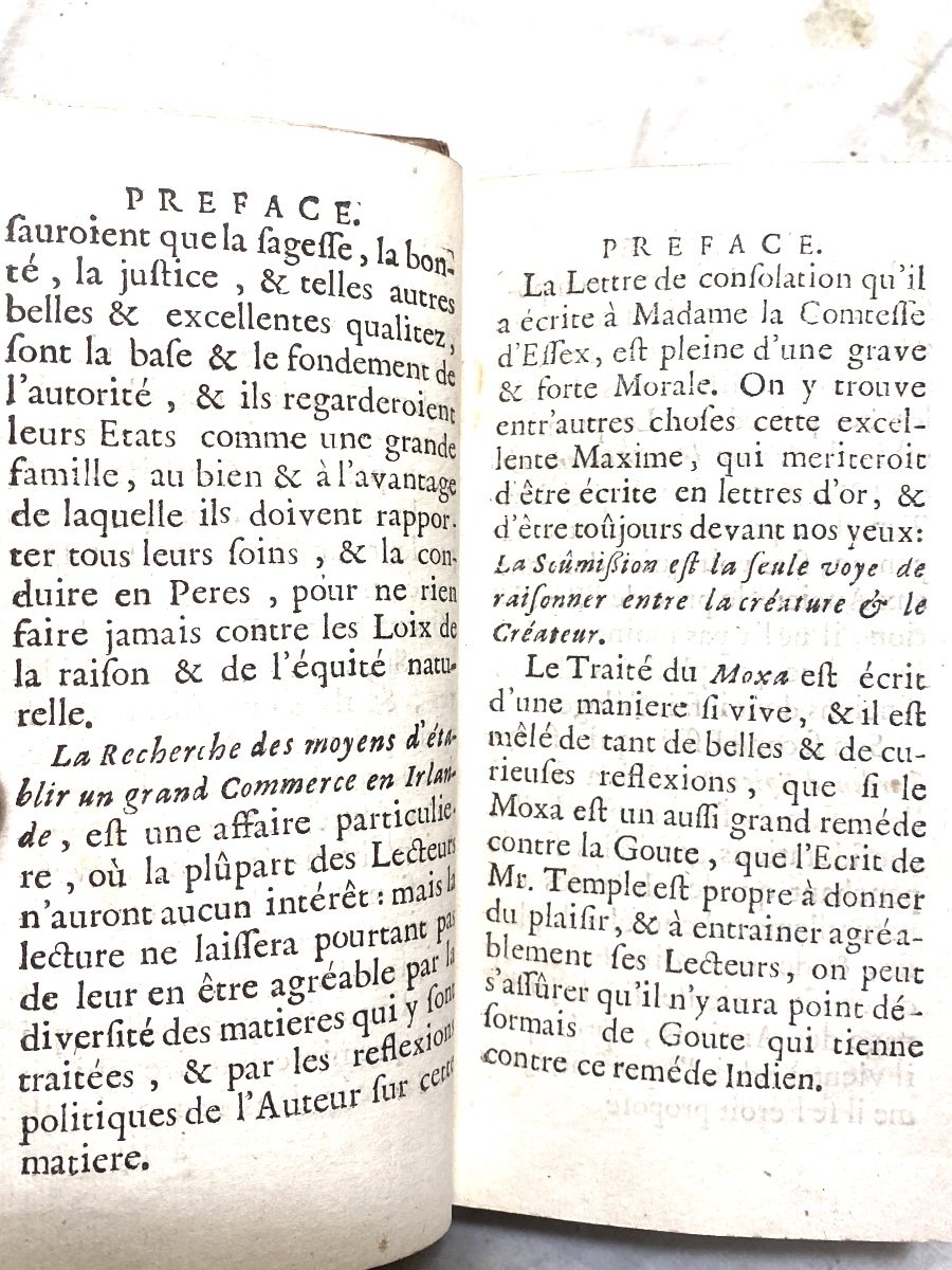 Large 17th Century Volume, In 12 A Utreh 1693; "the Mixed Works Of Monsieur Le Chevaliertemple"-photo-3