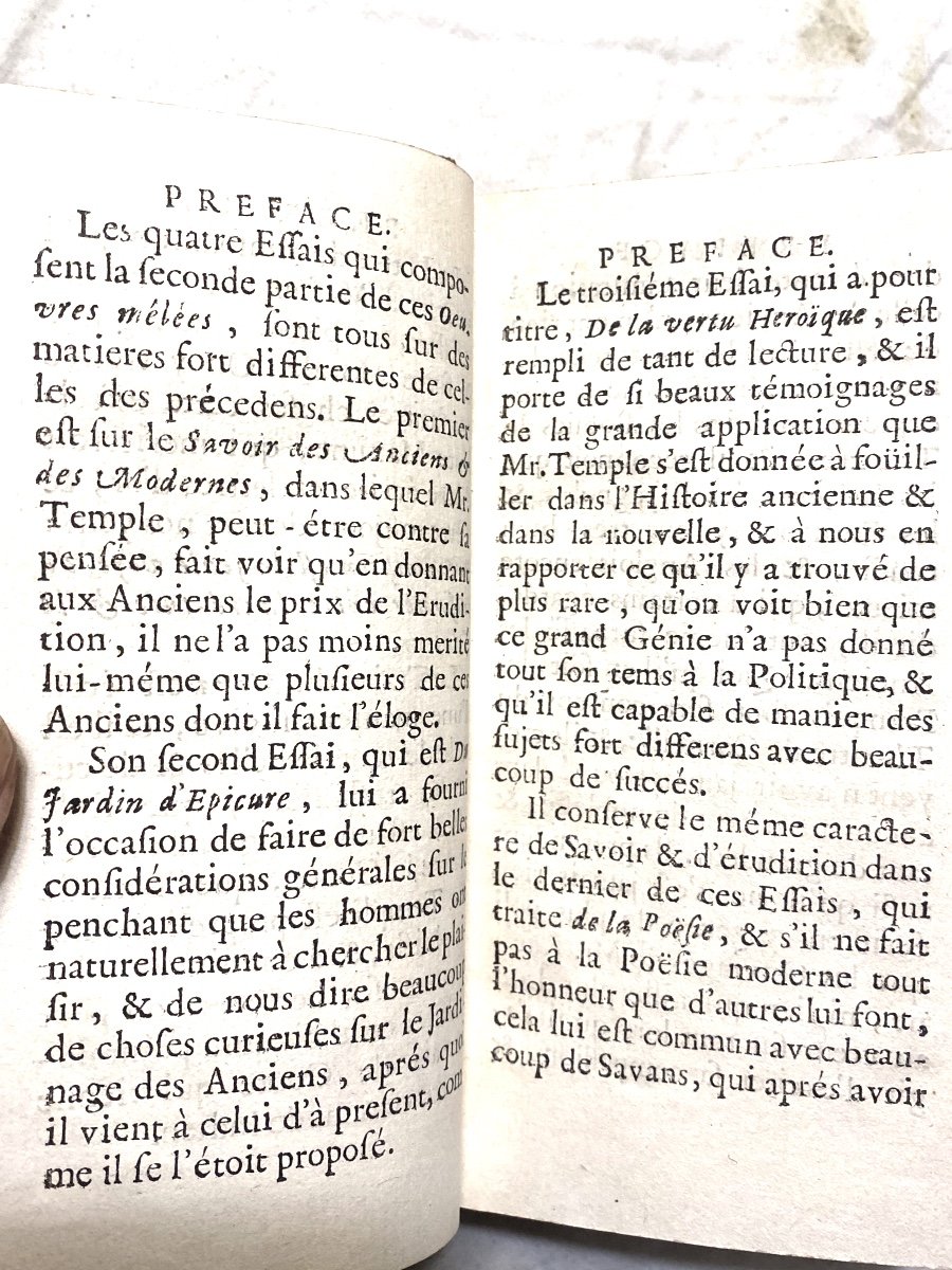 Large 17th Century Volume, In 12 A Utreh 1693; "the Mixed Works Of Monsieur Le Chevaliertemple"-photo-4