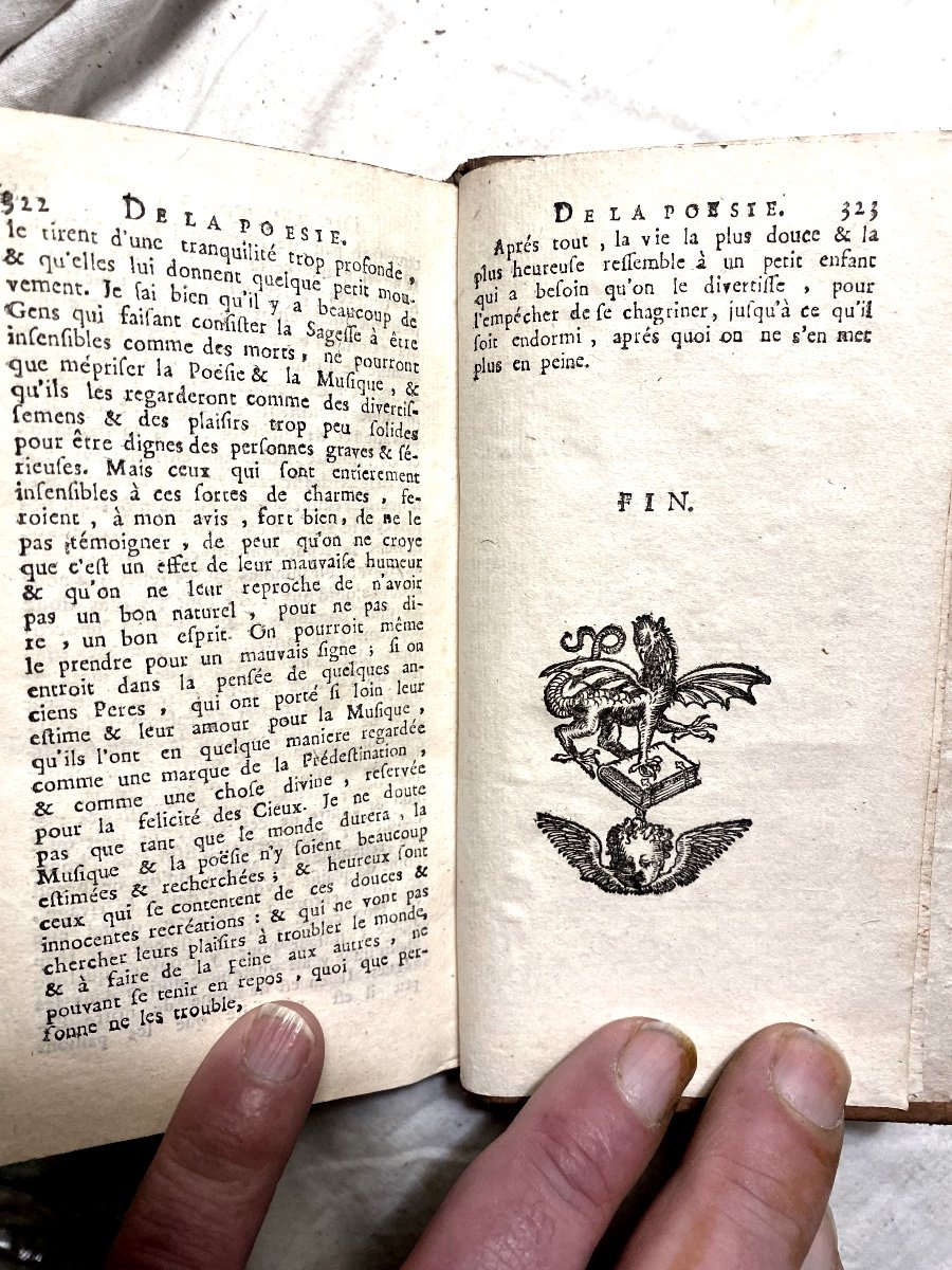 Large 17th Century Volume, In 12 A Utreh 1693; "the Mixed Works Of Monsieur Le Chevaliertemple"-photo-8