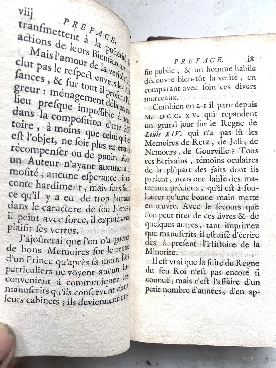 Mémoires Pour Servir A l'Histoire De Louis XIV , Par Feu M. l'Abbé De Choisy ; 2 Vol In 12 1727-photo-5