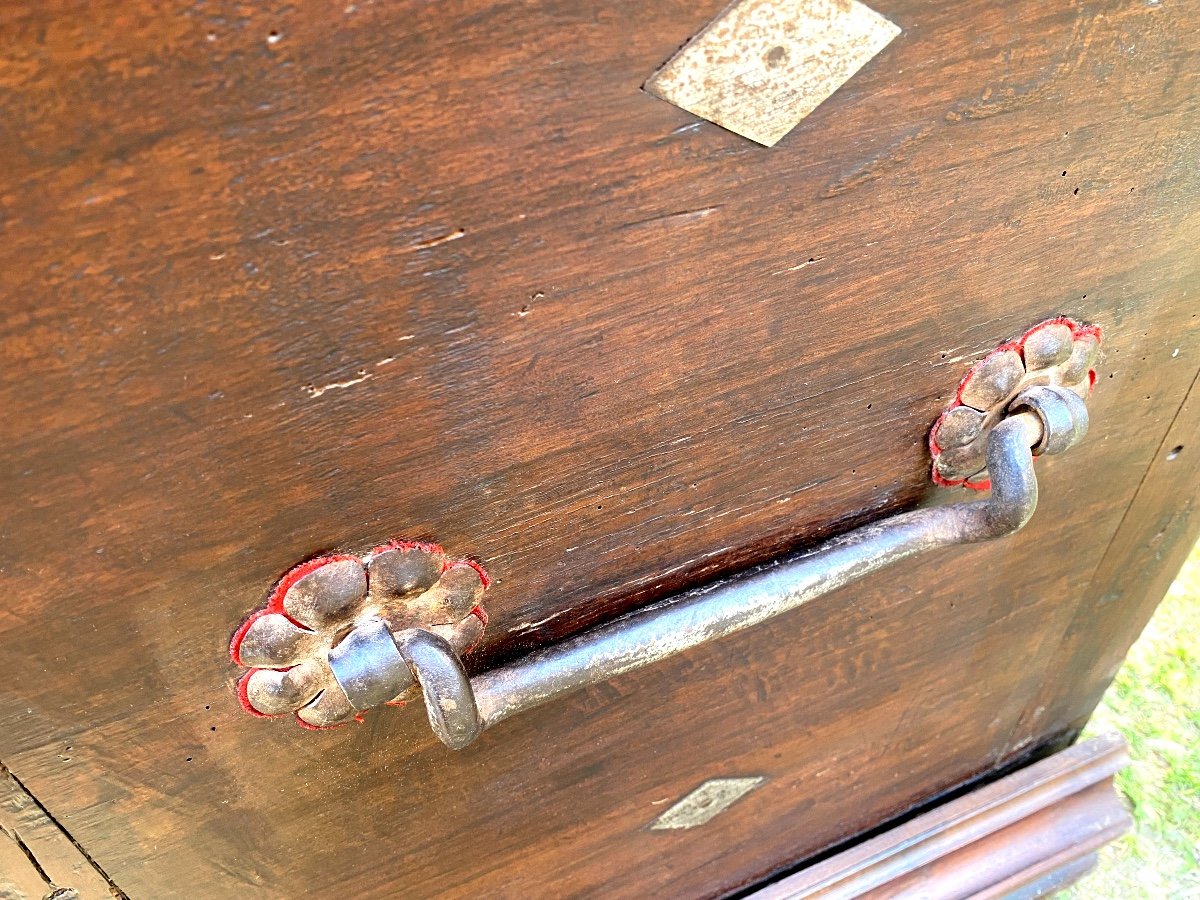 17th Century Walnut Corridor Chest From A Chateau Near Pau Of Small Size Lockable-photo-3