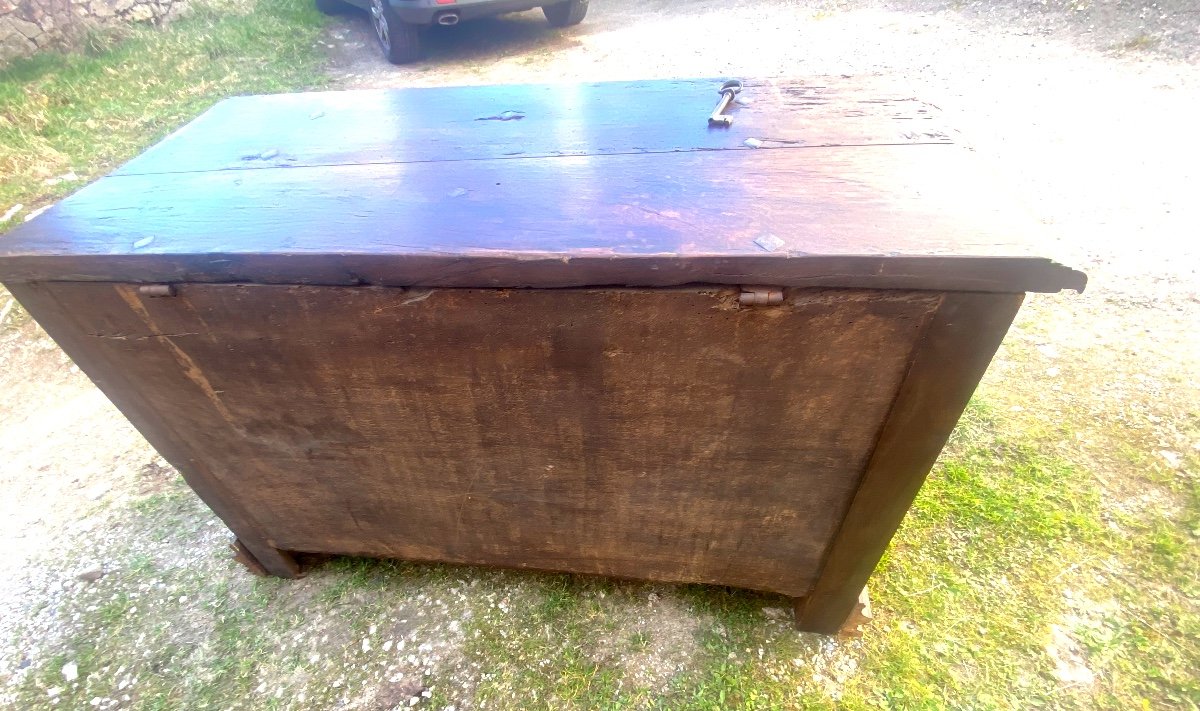 17th Century Walnut Corridor Chest From A Chateau Near Pau Of Small Size Lockable-photo-8