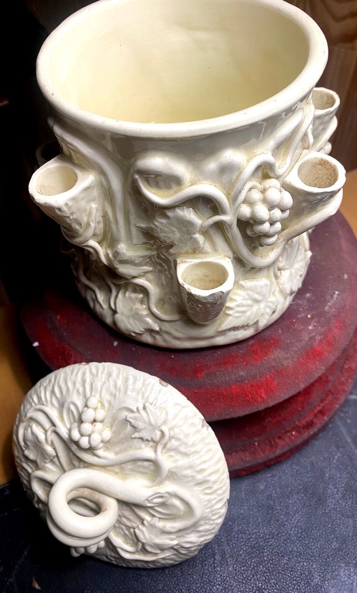 Beautiful Tobacco Pot Pipe Holder In White Langeais Earthenware, 19th Century, With Vine Vine Motif-photo-5