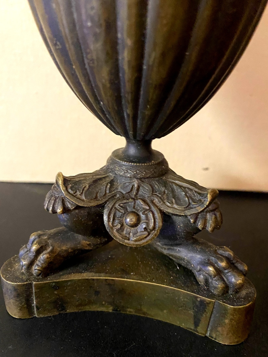 Beautiful Table Bell "egg On Tripod Base" From The Charles X Period, Finely Chiseled And Patinated Bronze-photo-3