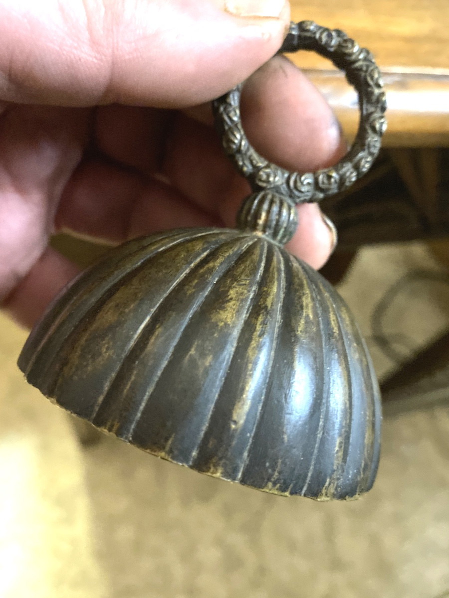 Beautiful Table Bell "egg On Tripod Base" From The Charles X Period, Finely Chiseled And Patinated Bronze-photo-8