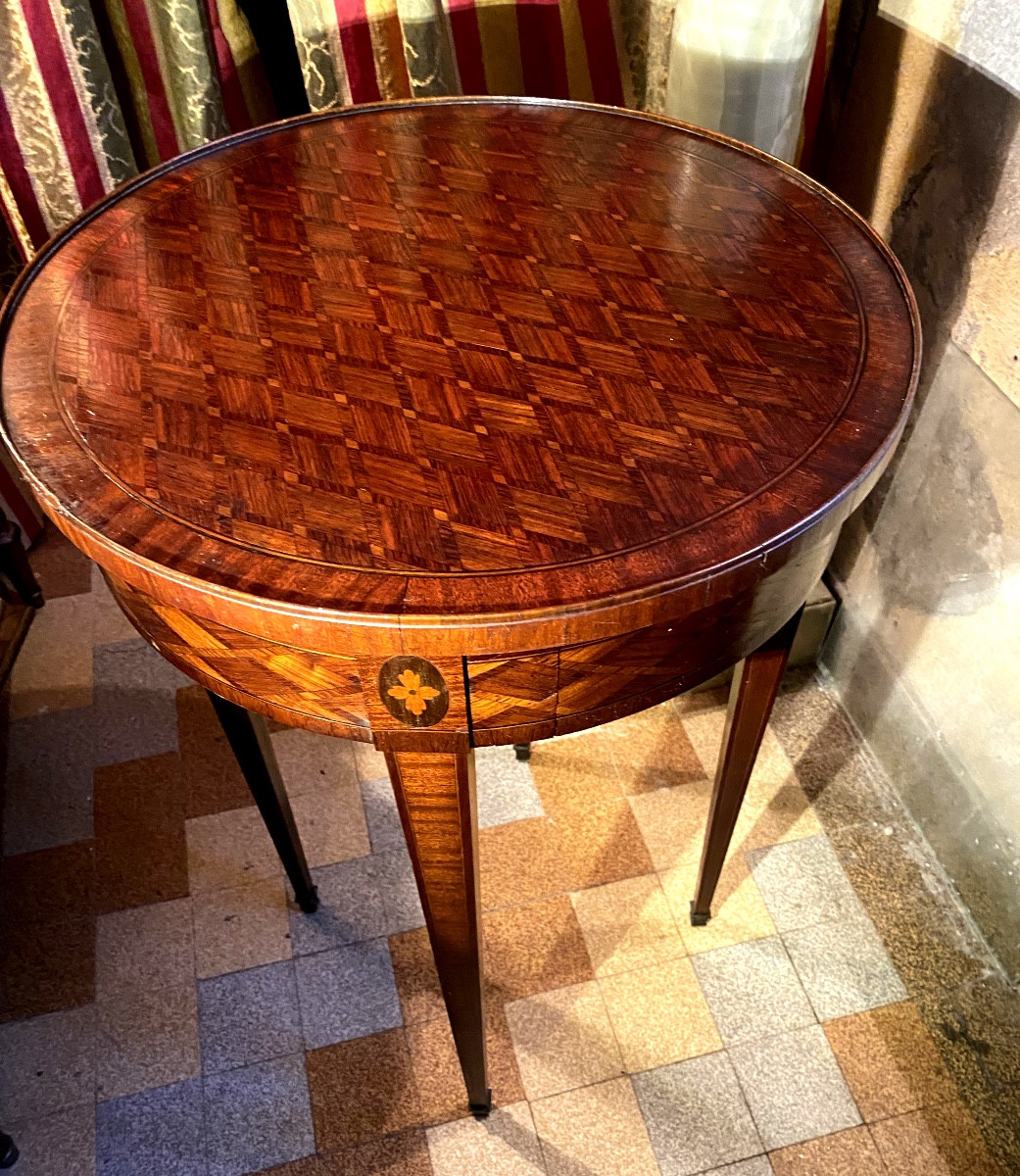 Small Bouillotte Table, Rich Marquetry Decor In Violet Wood, 19th Century, Louis XVI Style, 19th Century-photo-1