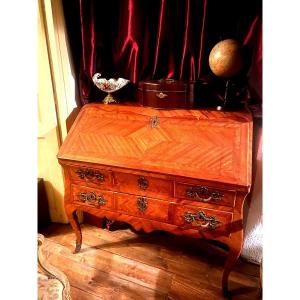 Magnificent Sloping Desk From The Louis XV Period, Walnut And Cherry Marquetry, 18th Century