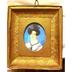 Miniature Portrait Of A "lady Of Quality" From The Restoration Period In Its Pretty Embossed Gilded Frame