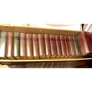 Beautiful Set, 24 Volumes From The "la Pléiade" Collection Including All The Topics For Reflection