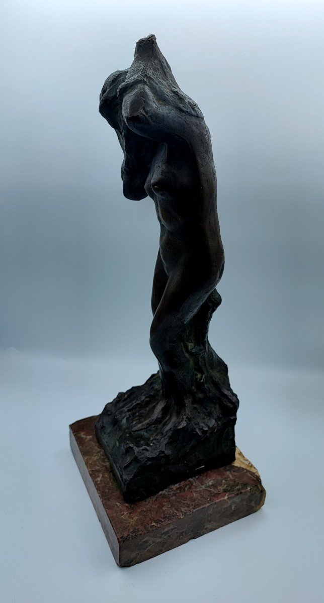 Georges Laethier - Bronze représentant une femme entrain de se vêtir-photo-2