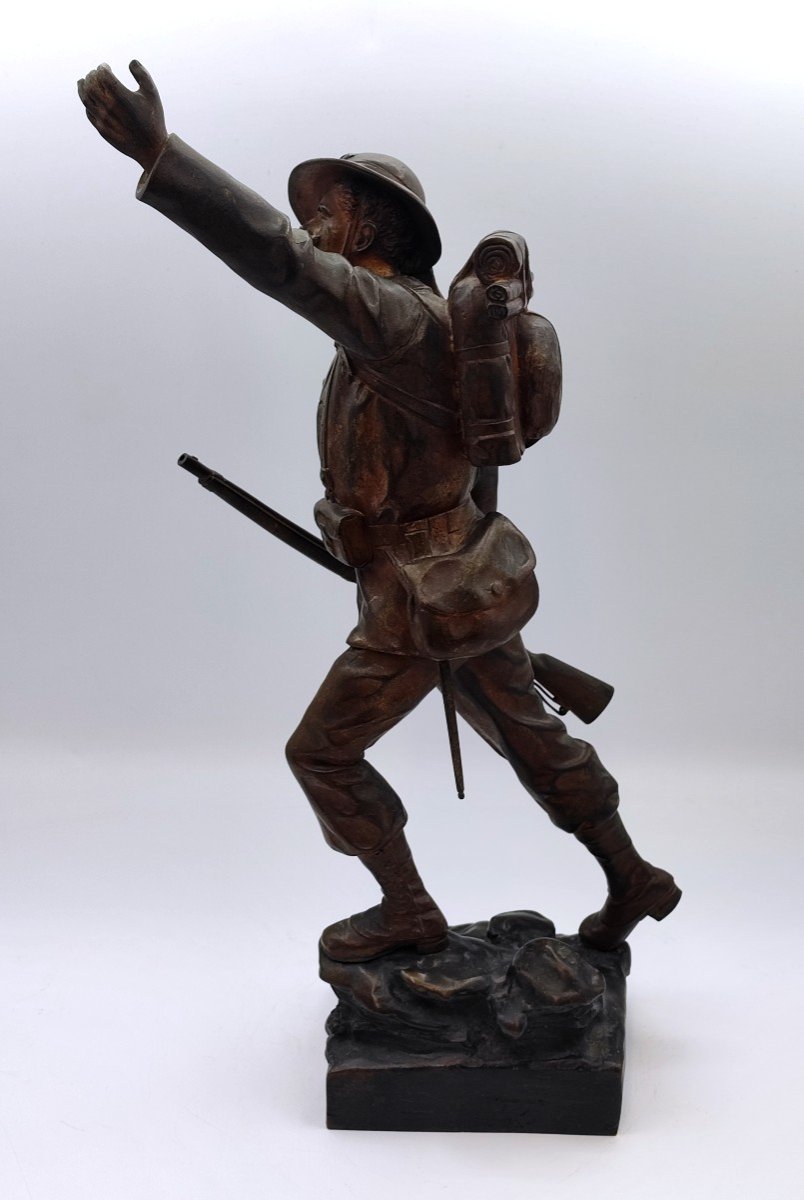 Emile Carlier - Alpine Hunter On The March In Bronze-photo-1