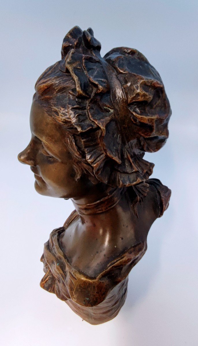 Georges Van Der Straeten - Bronze " Marinette "  La Jeune Femme Au Nœud Papillon  -photo-4