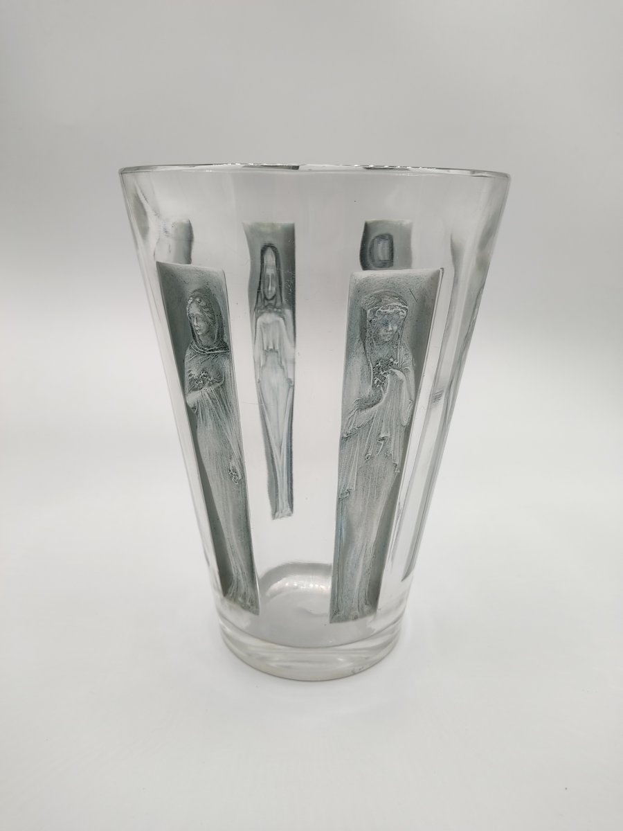 René Lalique - Vase Avec Six Figurines 
