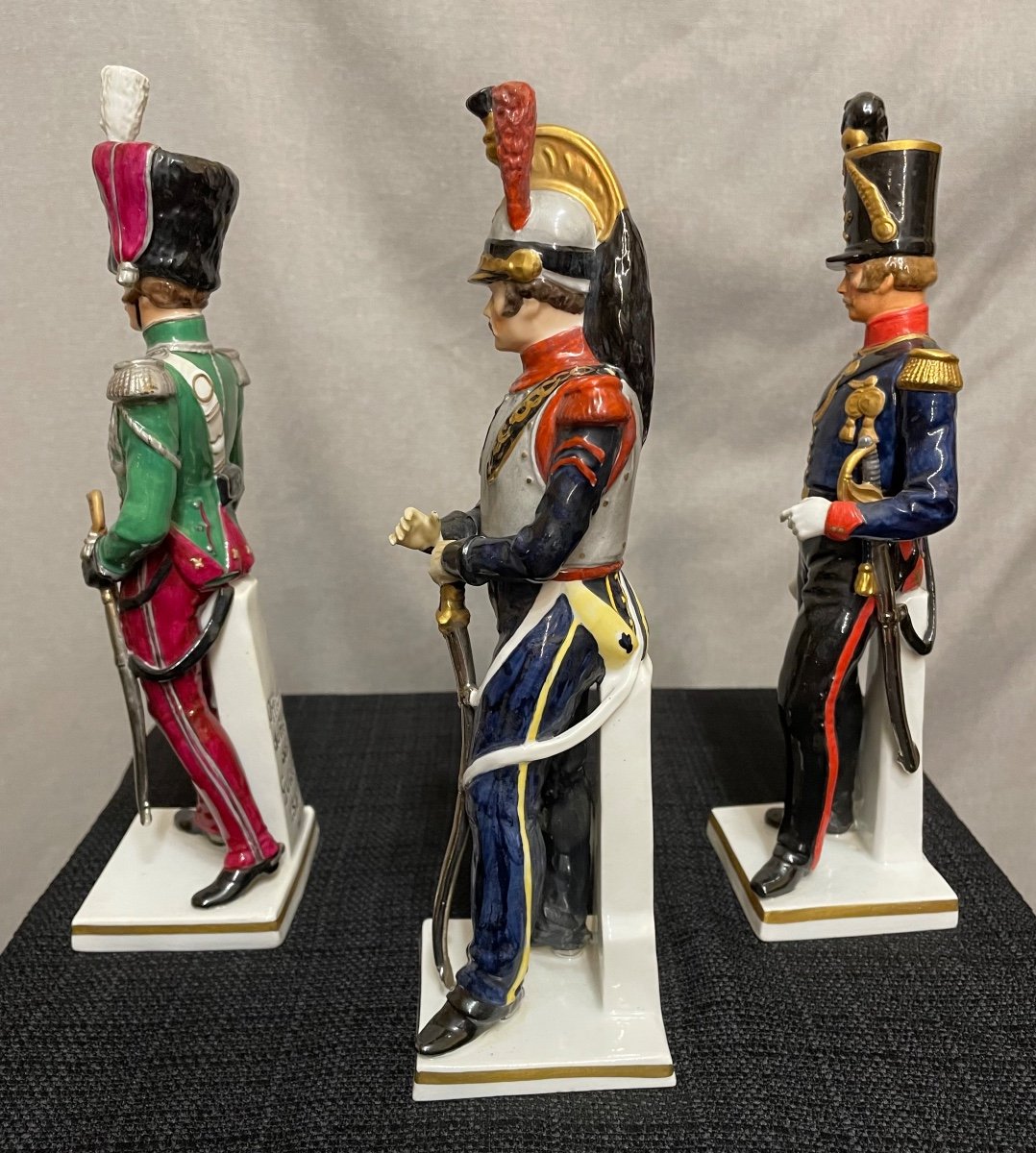 Trois Officiers En Porcelaine, Manufacture Saxonne, XXe Siècle-photo-2