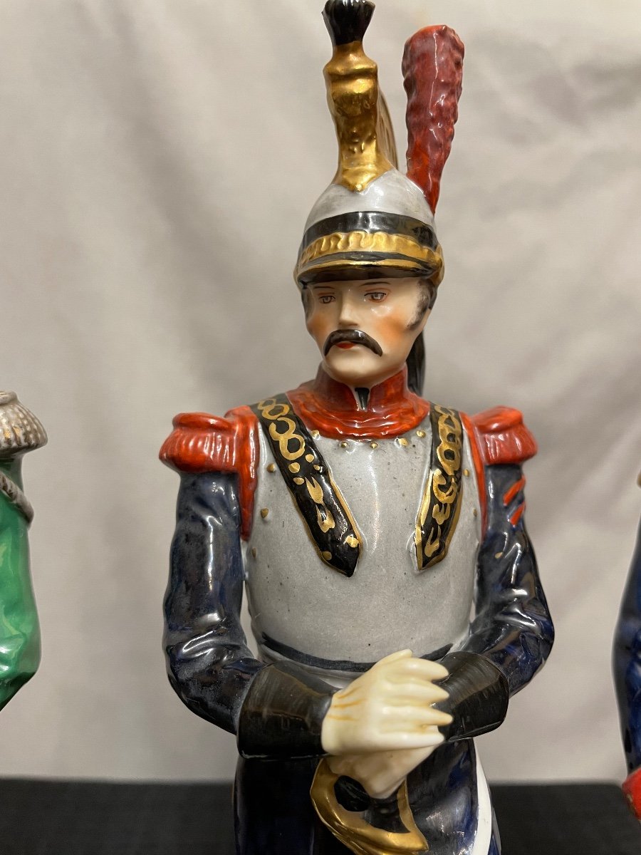 Three Porcelain Officers, Saxon Manufacture, 20th Century-photo-1