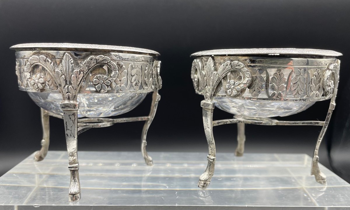 Pair Of 18th Century Silver Salt Shakers-photo-3