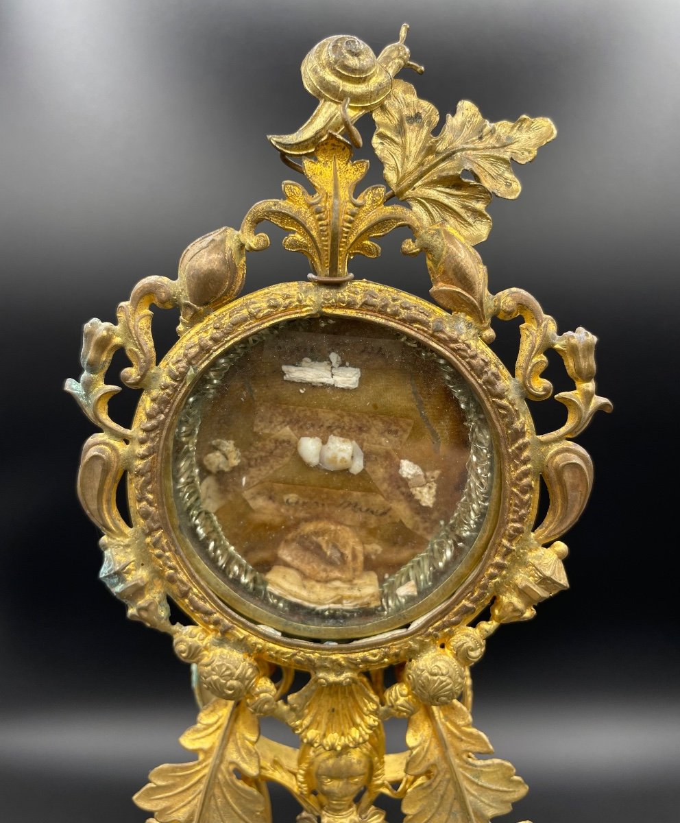 19th Century Gold Leaf Relic Holder-photo-2