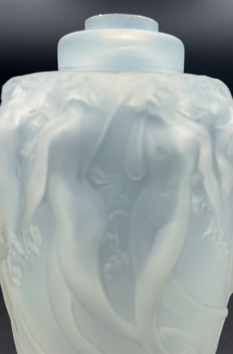 Lalique 20th Century Glass Perfume Container-photo-1